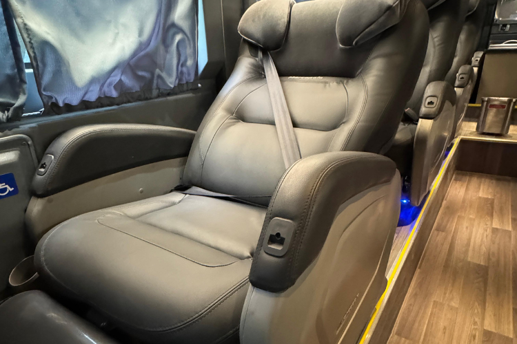 Detalle Cama Ejecutivo ViaComodoro